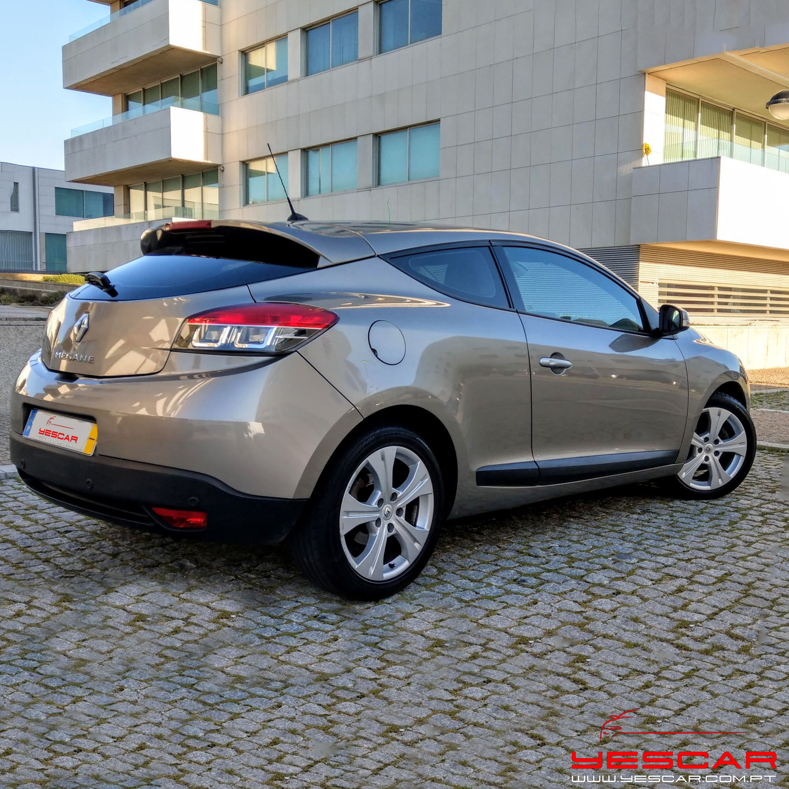 Renault Megane Coupe Yescar Automoveis (13)