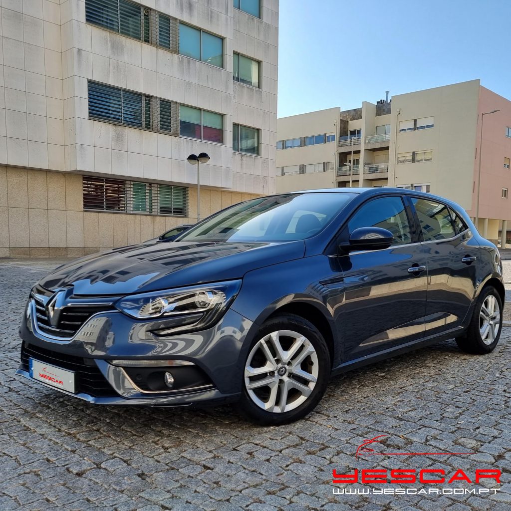 Renault Megane 5 portas - YESCAR automóveis, Porto